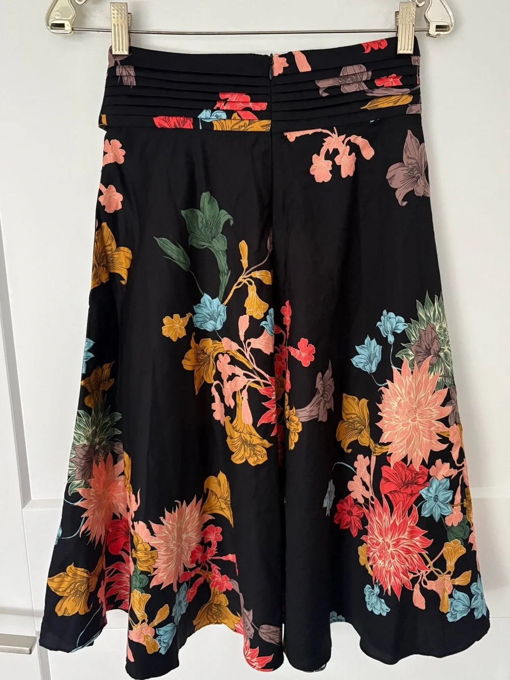 Zara Black Floral A-Line Skirt - with Multicolor Bloom - Medium